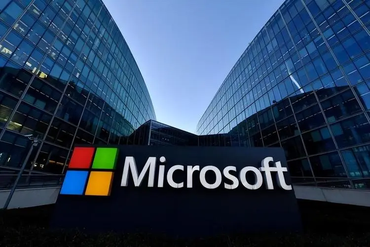 微软公司宣布将在未来几年内逐步淘汰Windows 10，并推出全新的操作系统Windows 11